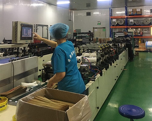 制(zhi)袋設(she)備